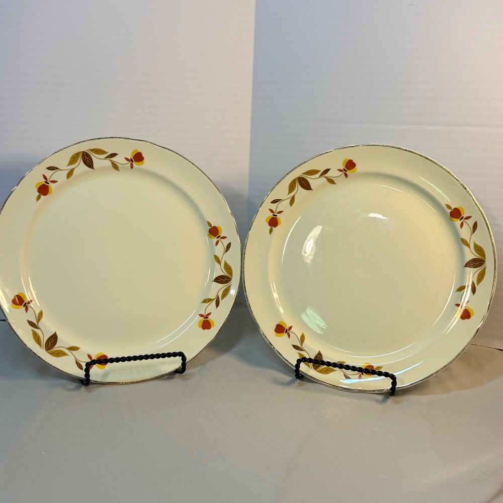 Vintage Hall China Autumn Leaf Dinner Plates Jewel Tea Mary Dunbar Set of 2 9in